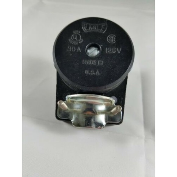 Vintage EAGLE #83 Receptacle Travel Trailer Cap Electric Mobile Home 3 Prong Box - Picture 4 of 5